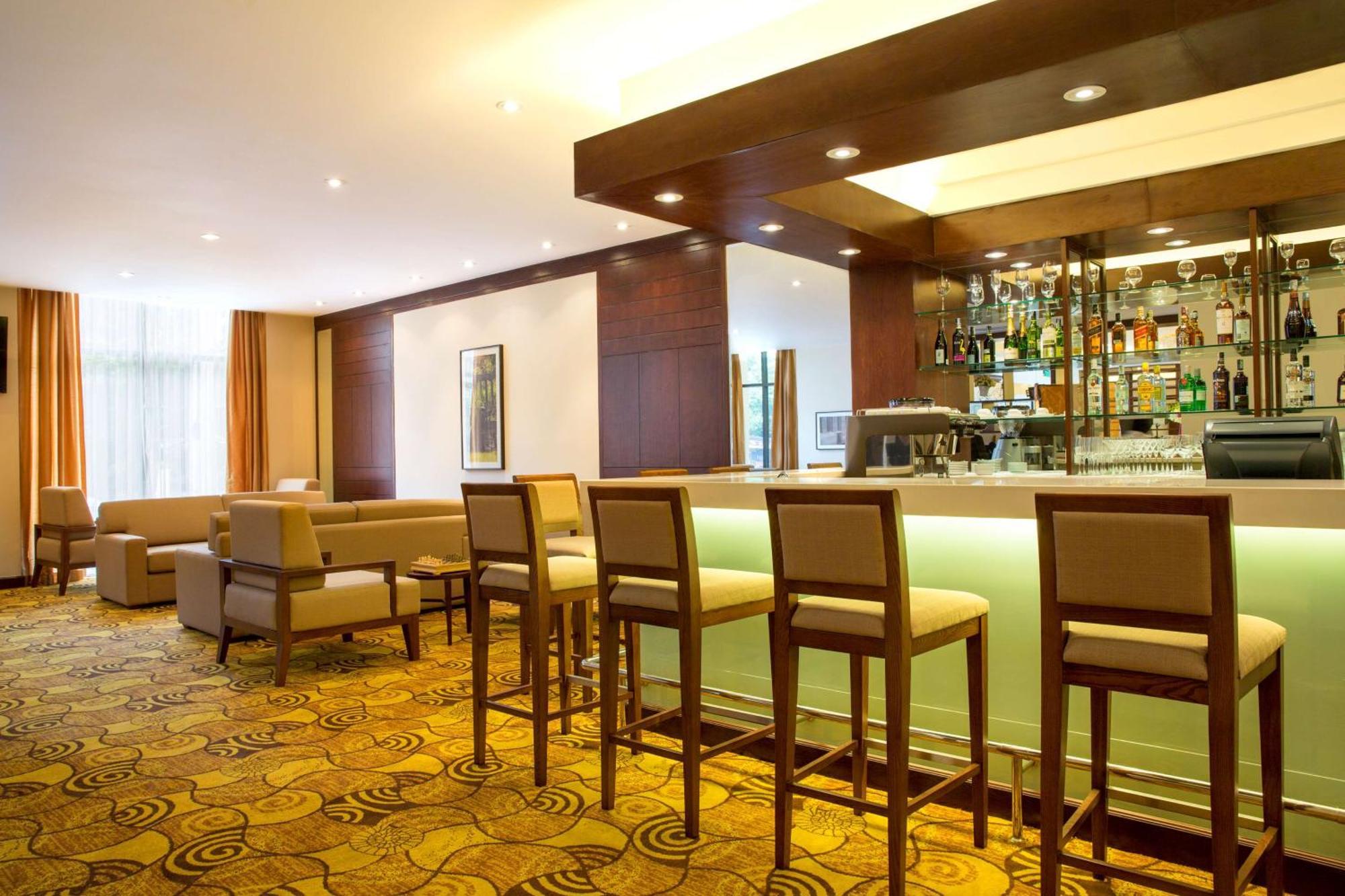 Hilton Garden Inn Hanoi Exterior photo