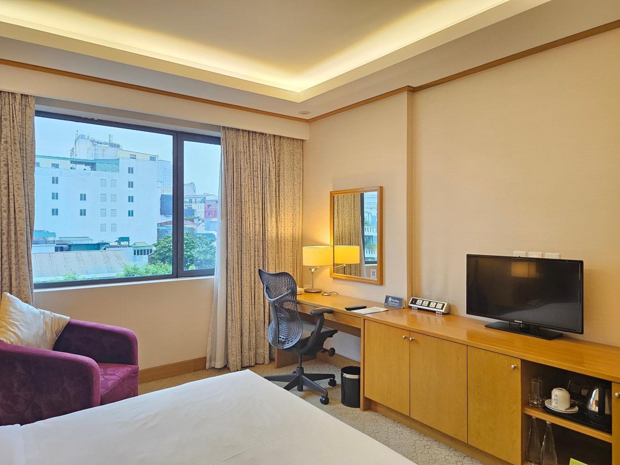 Hilton Garden Inn Hanoi Exterior photo