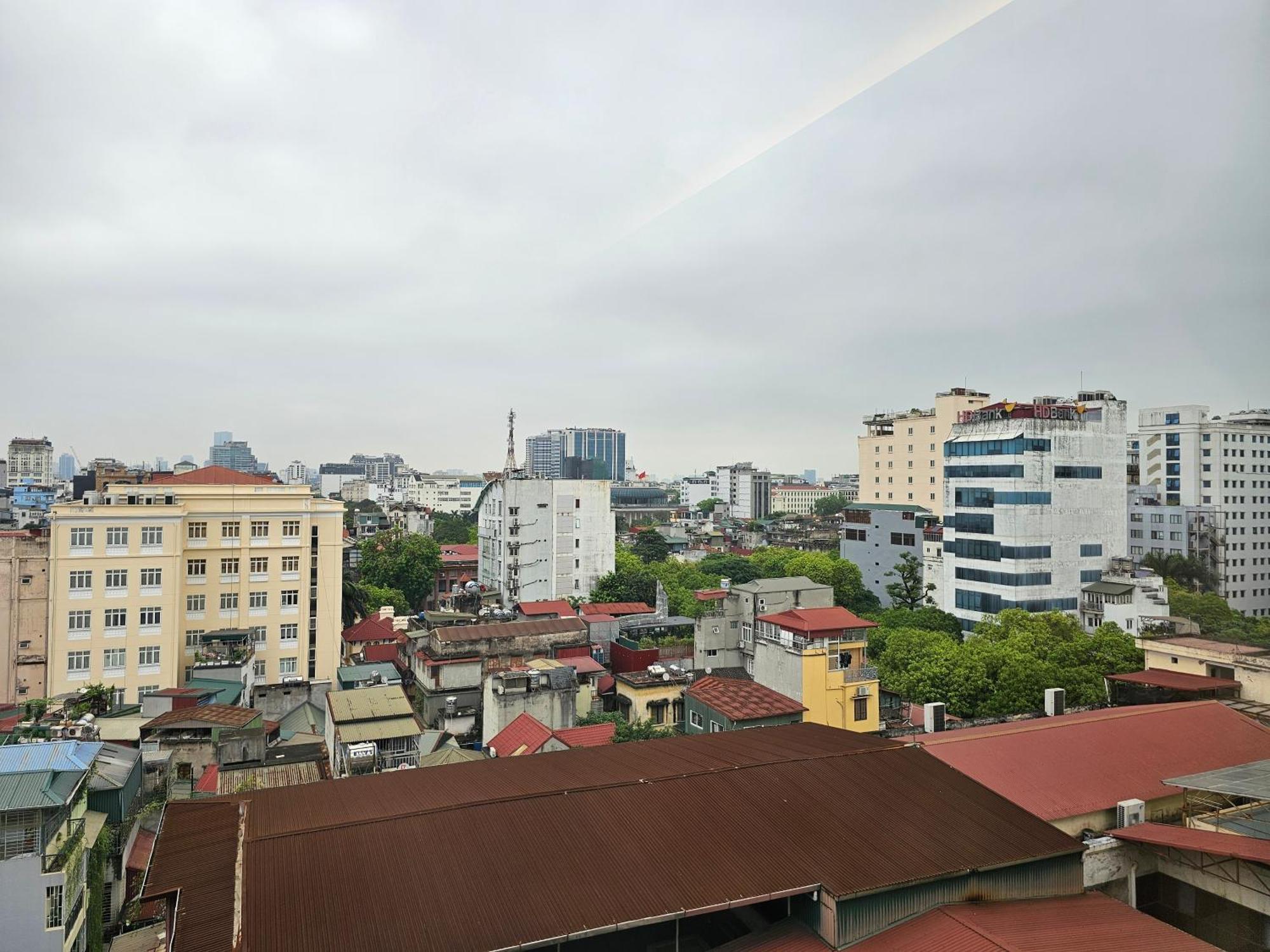 Hilton Garden Inn Hanoi Exterior photo