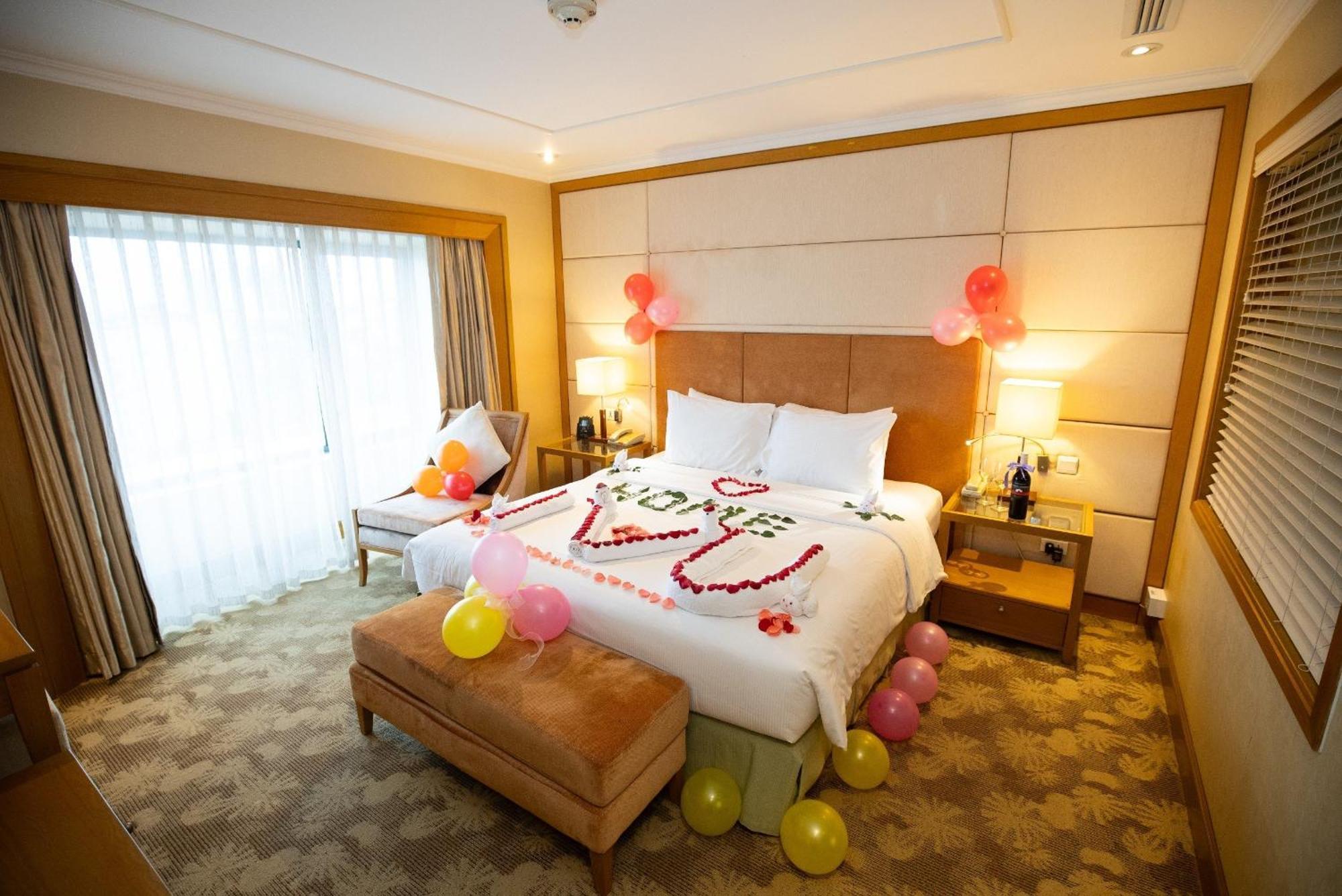 Hilton Garden Inn Hanoi Exterior photo